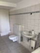 Exklusive "Penthouse" Wohnung mit großer Glasfront, Parkett und Balkon - Badezimmer