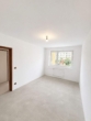 Zimmer 2 - Zentral und praktisch, 4 Zimmer mit Balkon und Stellplatz