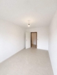 Zimmer 4 - Zentral und praktisch, 4 Zimmer mit Balkon und Stellplatz