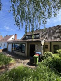 Doppelhaus Straßenseite