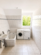 Bild - Exklusive Penthouse Wohnung mit großer Glasfront, Parkett und Balkon